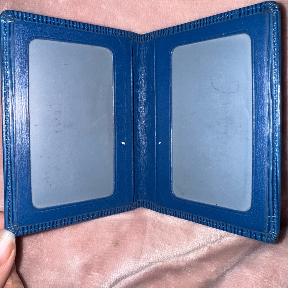 AUTHENTIC Louis Vuitton EPI Blue ID/Card Holder (code reads M10913) - Picture 4 of 6